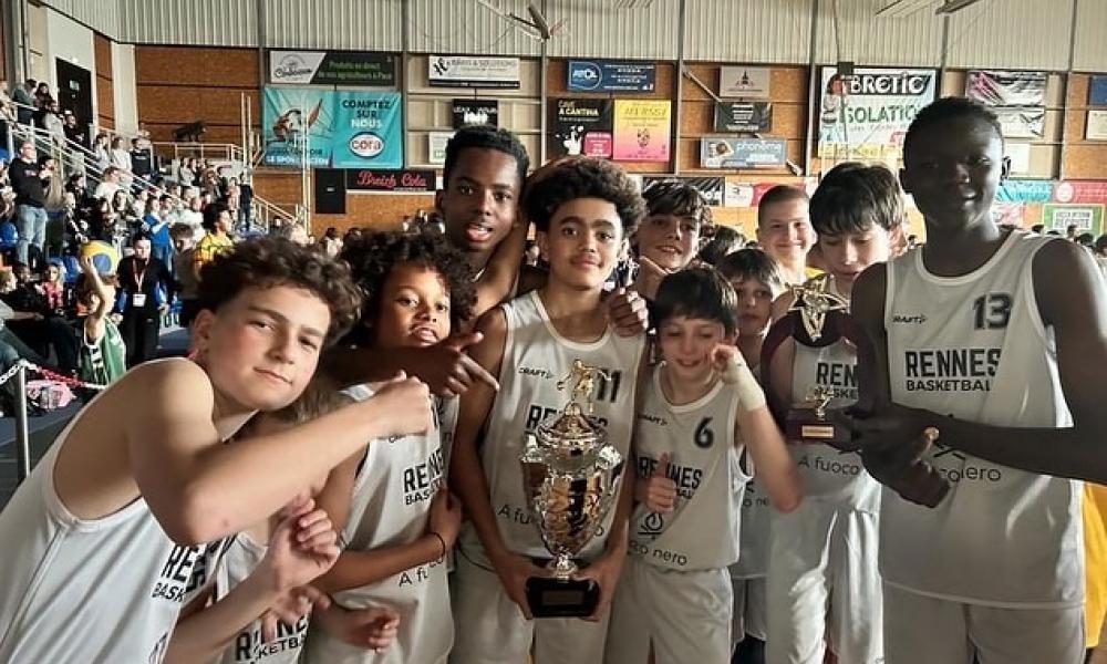 Carton plein au tournoi international de Pacé pour nos U13 région !!!